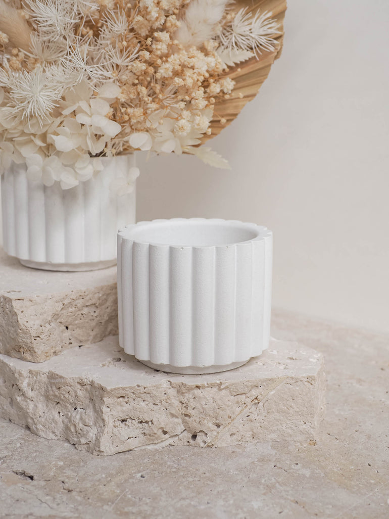 Detailed photo of Florence off white mini concrete vase